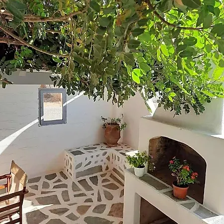 Anixis Paros Apartman *